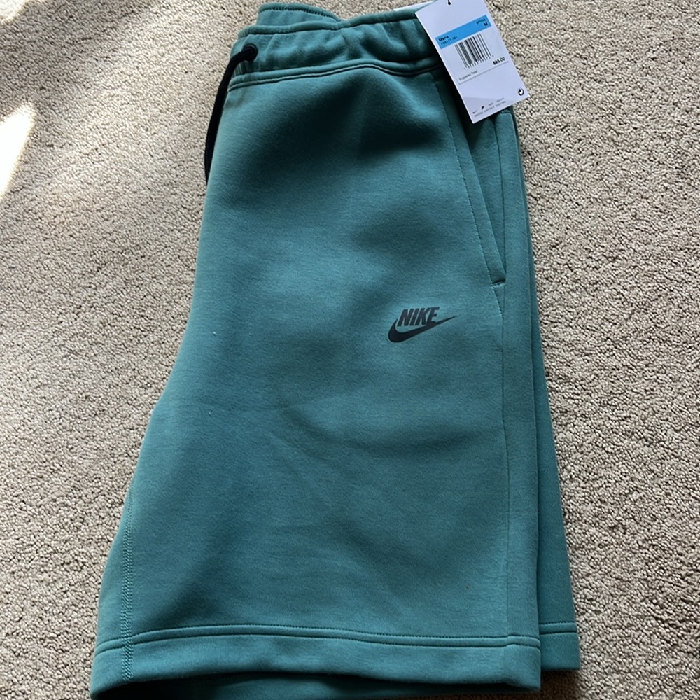 Nike Tech Men's Teal Shorts - Picture 3 of 5